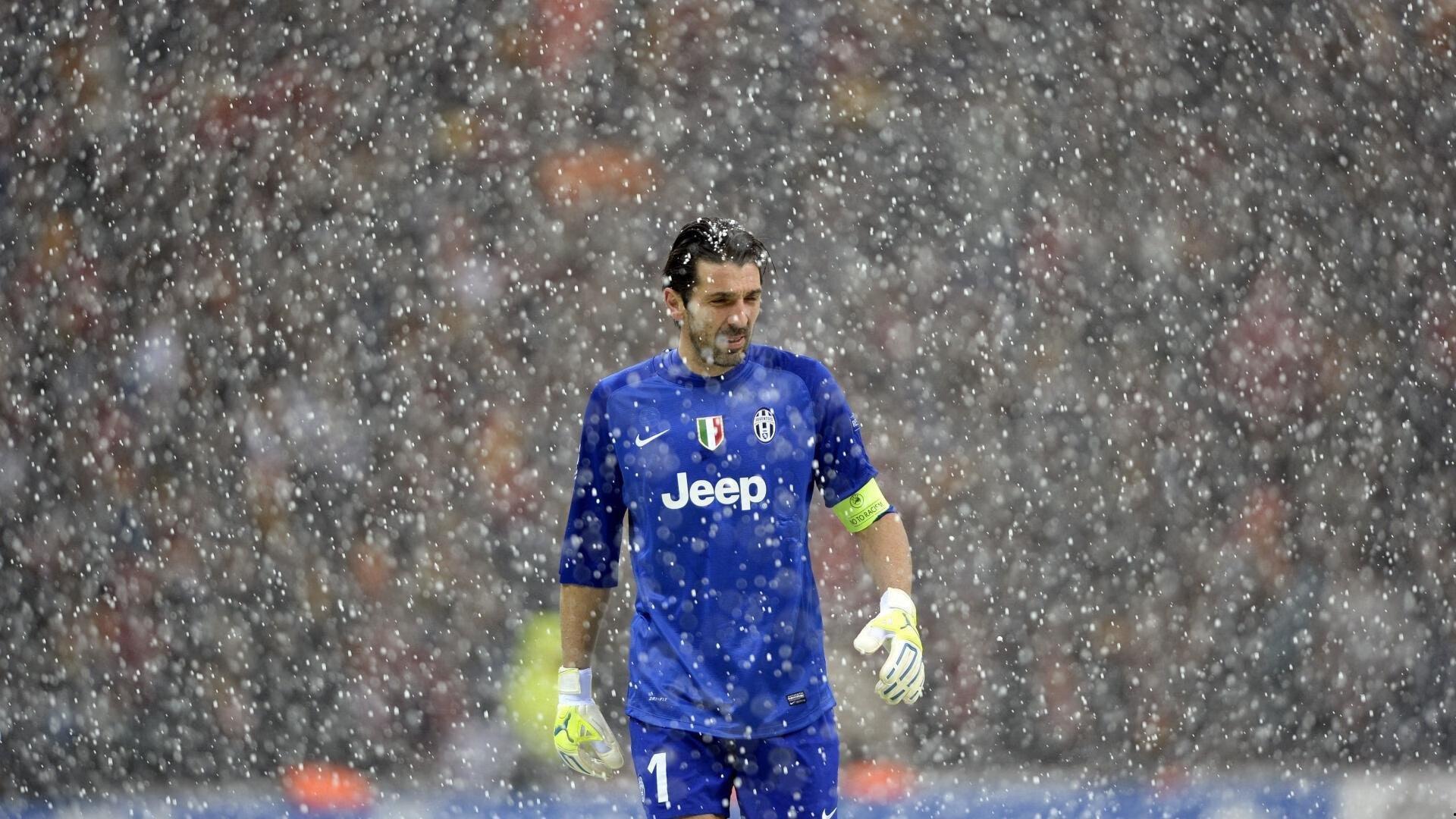 德甲激战，布兰特闪电破门，拜尔建功锁定胜局！多特2-0力克门兴，8轮不败强势攀升联赛第二